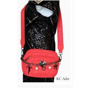 Betsey Johnson Quilted Heart‎ Pink Crossbody Charm Chain Pearl  Luv Betsey Strap